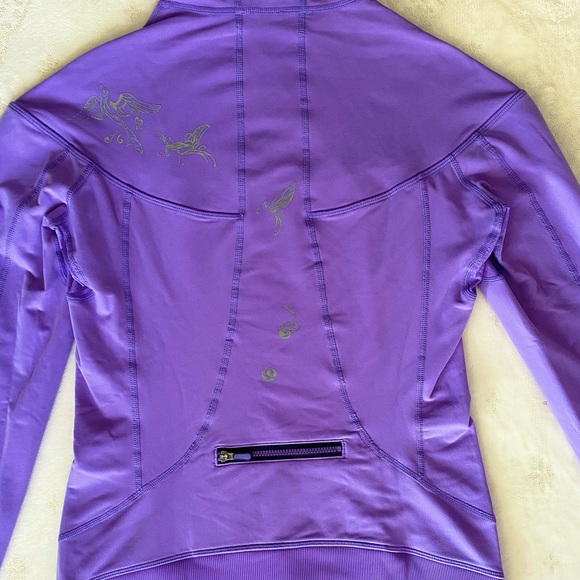 RARE Lululemon Run: Free Bird Spirit Pullover - Picture 8 of 9